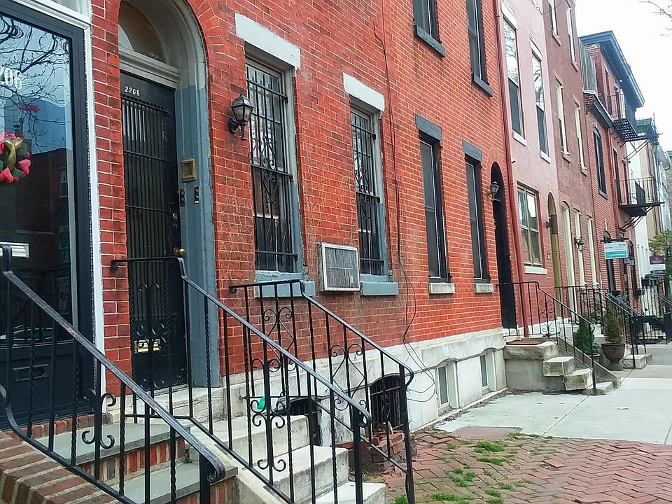 1st image of 2208 Lombard St #4