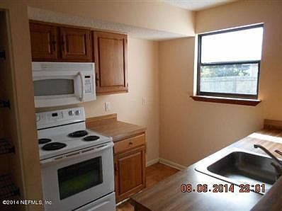 4th image of 3815 Arrow Lakes Dr S