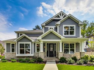 905 Forestview Ave, Park Ridge, IL 60068