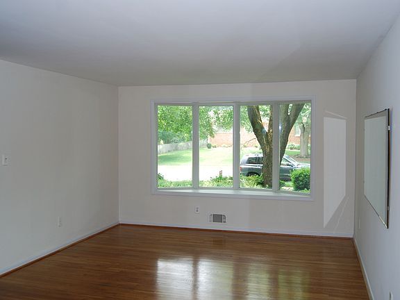 Living Room with Bay window