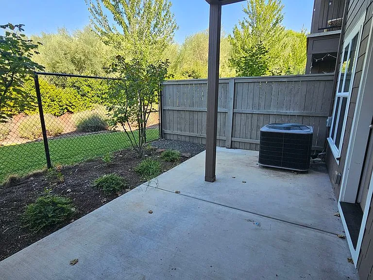 3593 Juanipero Way — Photo 14