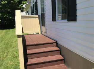 100 Greentree Ln, Hiram, OH 44234