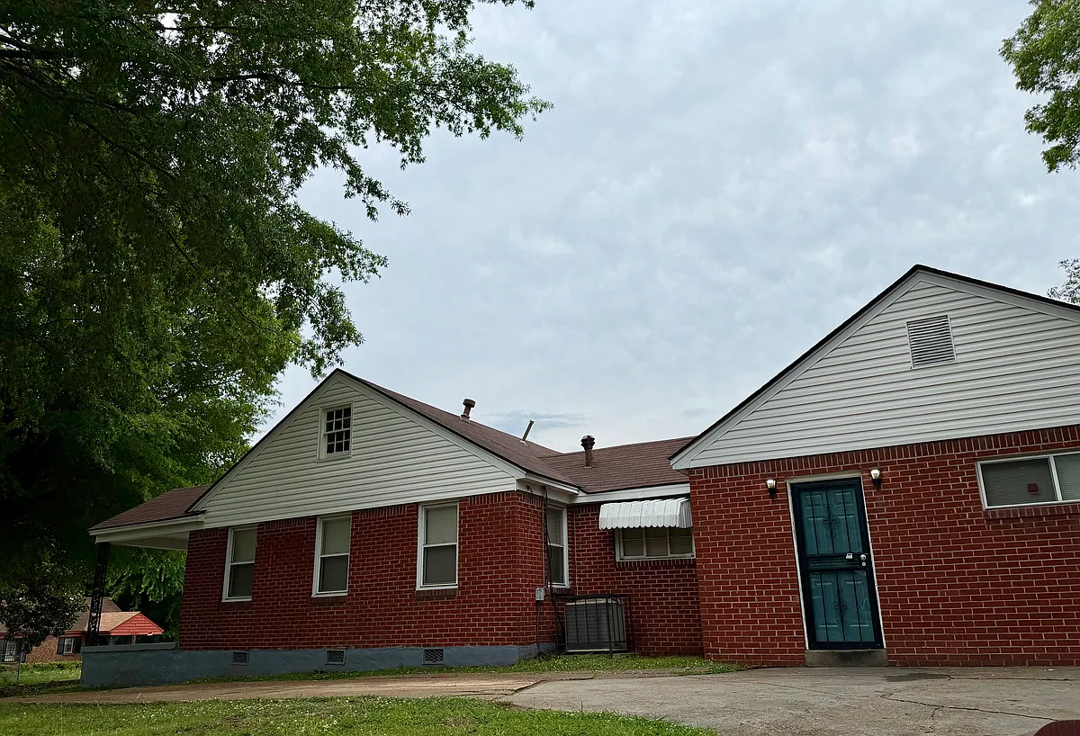 Building Photo - 2106 Worthington Cir