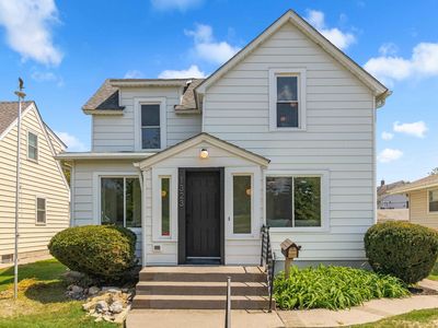 1323 Pierce St NE, Minneapolis, MN, 55413