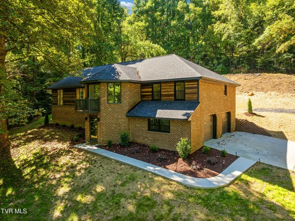 150 Stone Dye Dr, Elizabethton, TN 37643