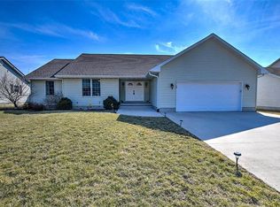 708 W Jackson St, Maroa, IL 61756