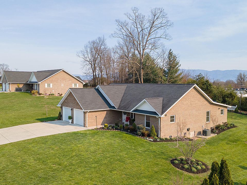 1st image of 410 Garden Meadow Dr