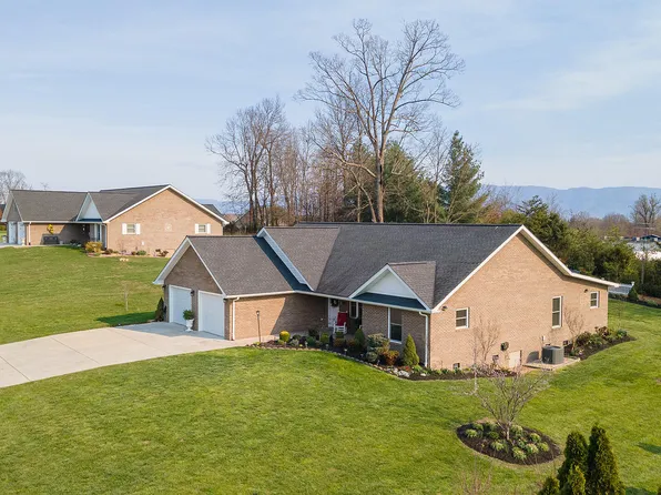 410 Garden Meadow Dr, Greeneville, TN 37745