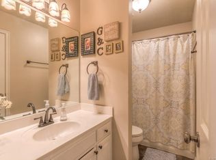 2004 N 8th St, Broken Arrow, OK 74012