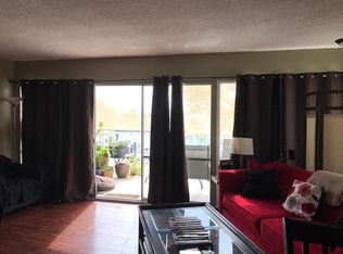 2068 Dawson Ave, Signal Hill, CA 90755