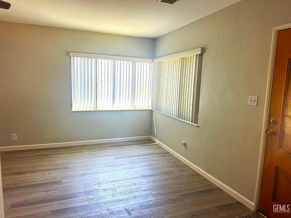 5th image of 2305 Tangerine St