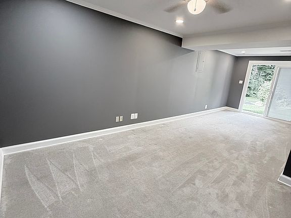 2nd image of 7277 Linden Tree Ln