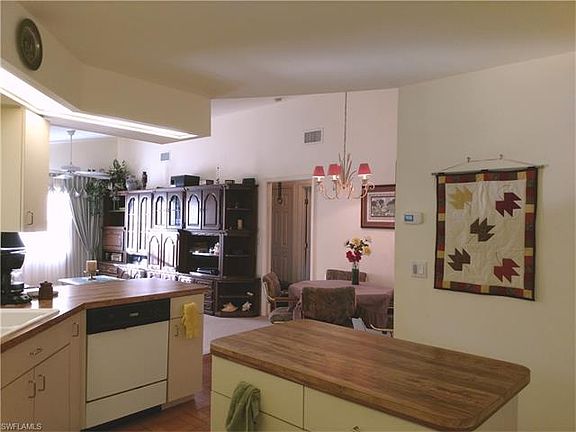 5th image of 211 Lincoln Ave
