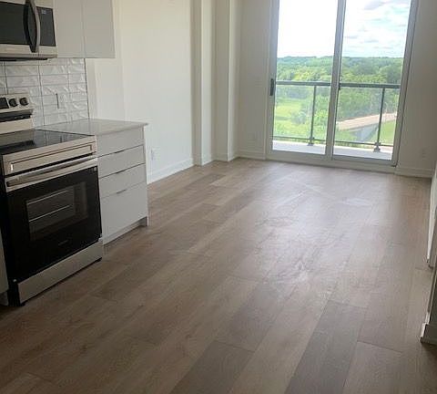 3rd image of 33 Erie Ave #1113