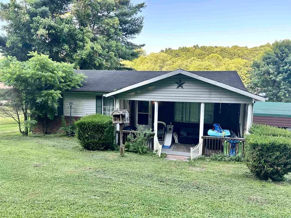 144 Old Farm Ln, Wayne, WV 25570
