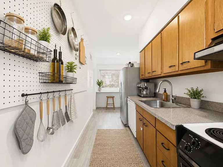 242 Stamper St — Photo 11
