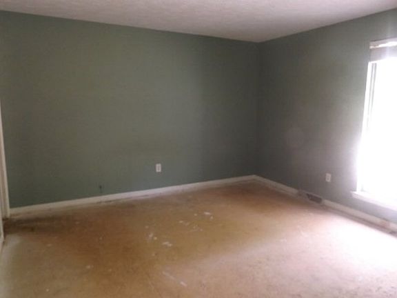 5th image of 631 Liquor Ln
