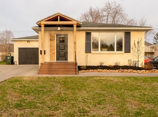 207 Marrano Dr, Depew, NY 14043