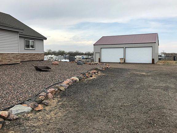 garage 35'X40'
