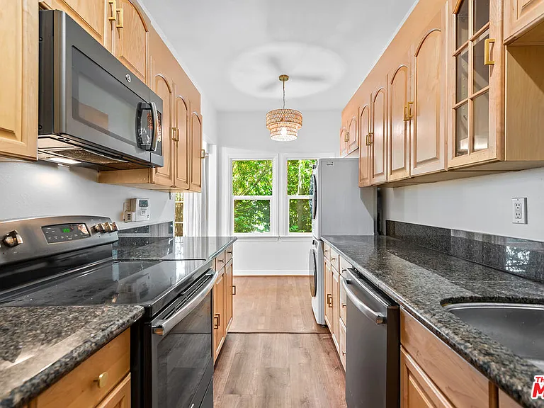 340 N Oakhurst Dr #103 — Photo 6