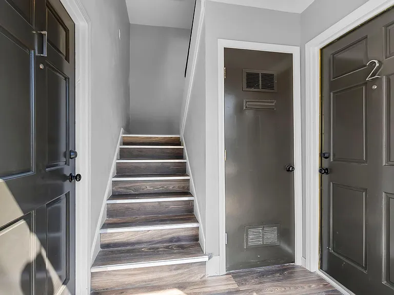 136 S Lorimier St #4 — Photo 3