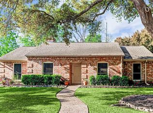 14218 Chevy Chase Dr, Houston, TX 77077