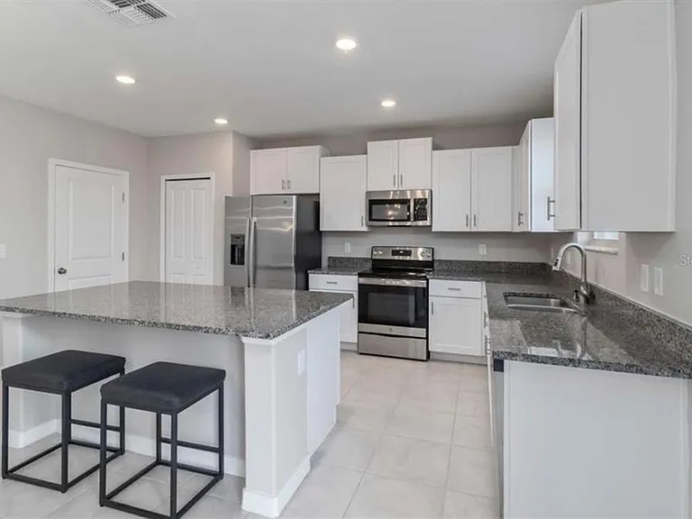 5478 Grays Harbor Ct — Photo 3