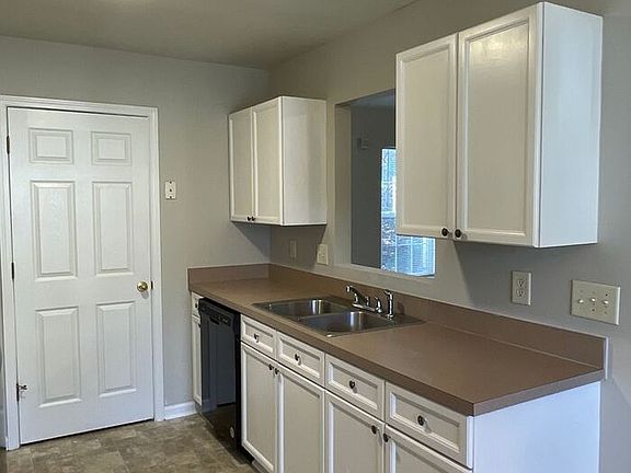 5th image of 5819 Hamilton Oaks Dr