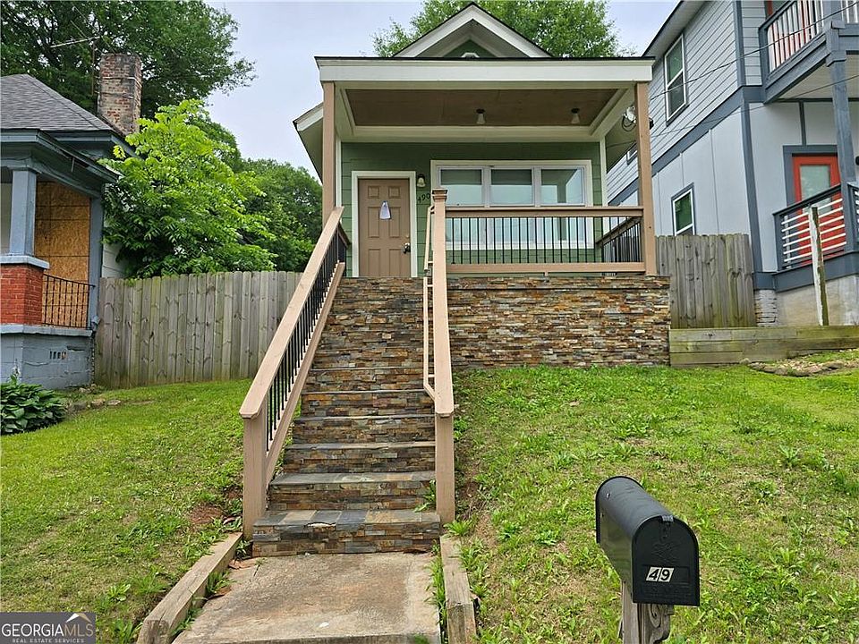 1st image of 490 Rockwell St SW