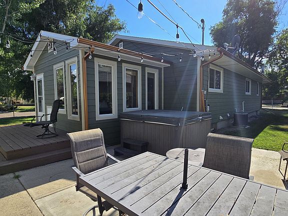5th image of 1703 Brisbin St