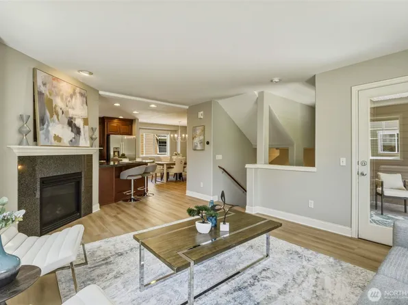 21410 50th Avenue W #2, Mountlake Terrace, WA 98043