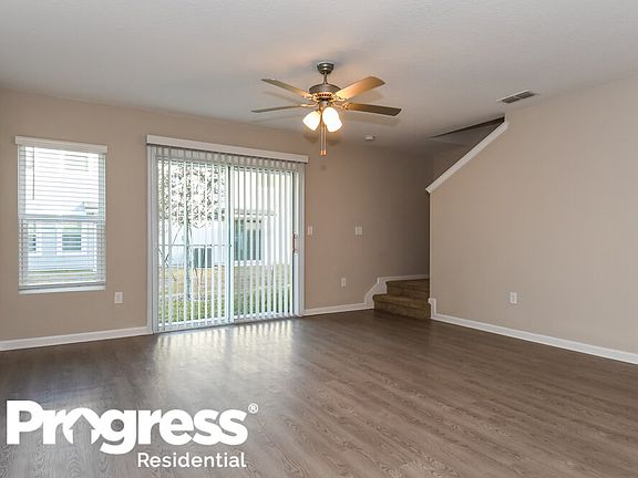 5th image of 756 Henley Ct