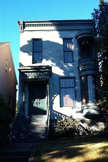 1st image of 320 N Yakima Ave APT 1