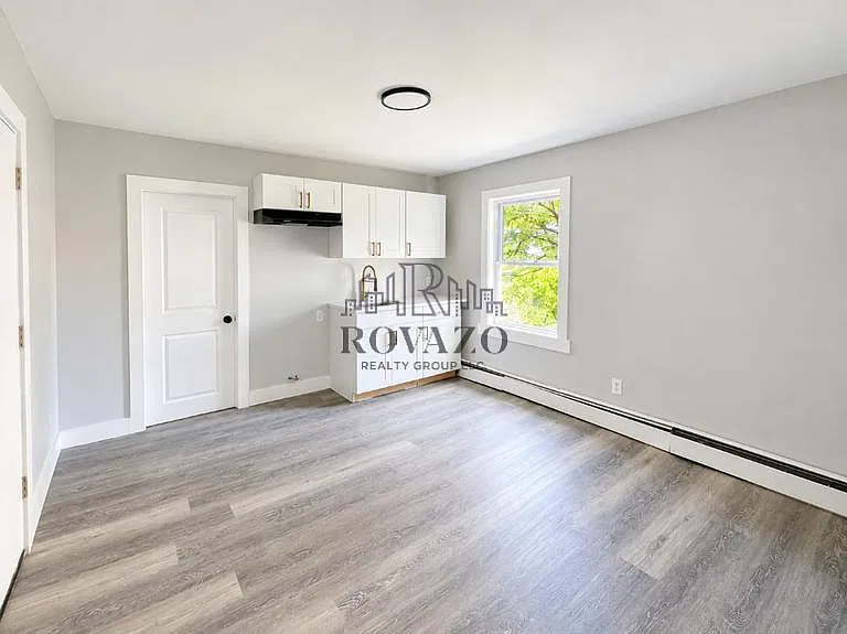 83 Jay St #3