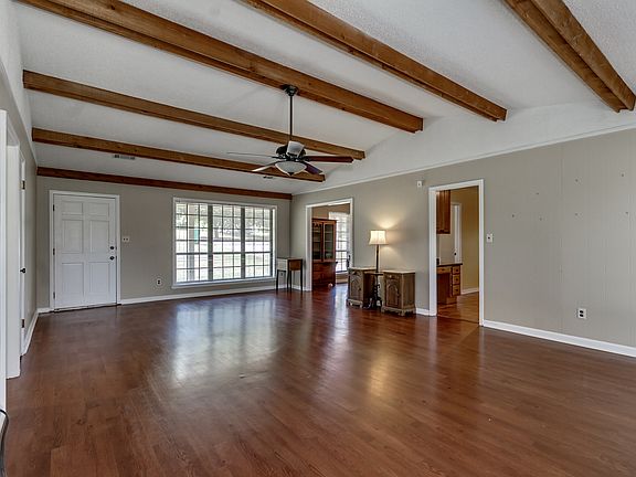 5th image of 13595 Apple Ln