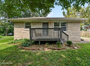 3809 Susan Ln, Louisville, KY 40229