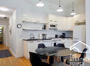 1219 W Gunnison St #1R, Chicago, IL 60640