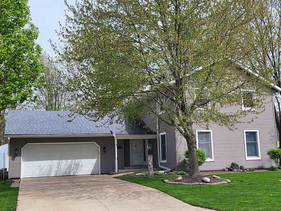 1st image of 1075 Woodbine Cir W
