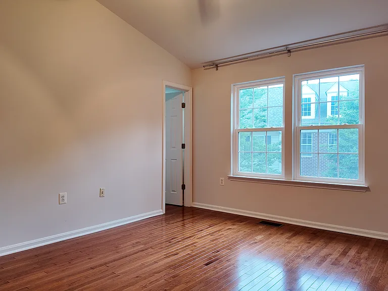4094 Fountainside Ln — Photo 12