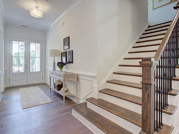 5th image of 122 Ivey Way