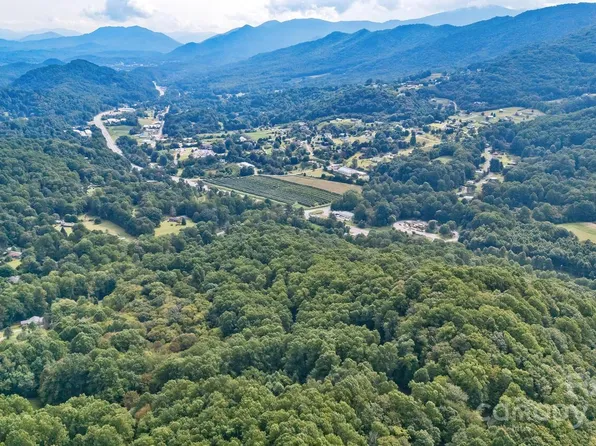 9999 Flowing Brook Ln Lot 7, Waynesville, NC 28786