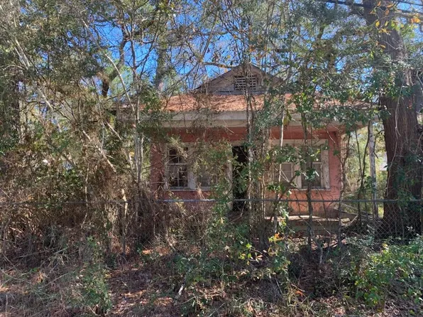 60368 Lake Rd, Lacombe, LA 70445