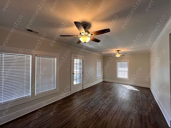 2nd image of 869 Maury St