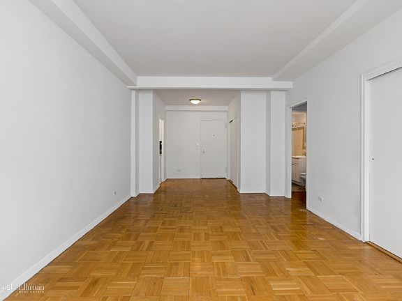 4th image of 63 E 9th St APT 14N