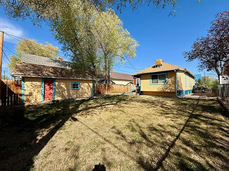 909 Ouray Ave — Photo 29