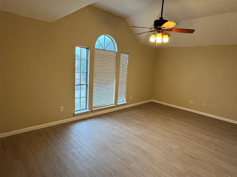 4018 Longway Estates Ct — Photo 11