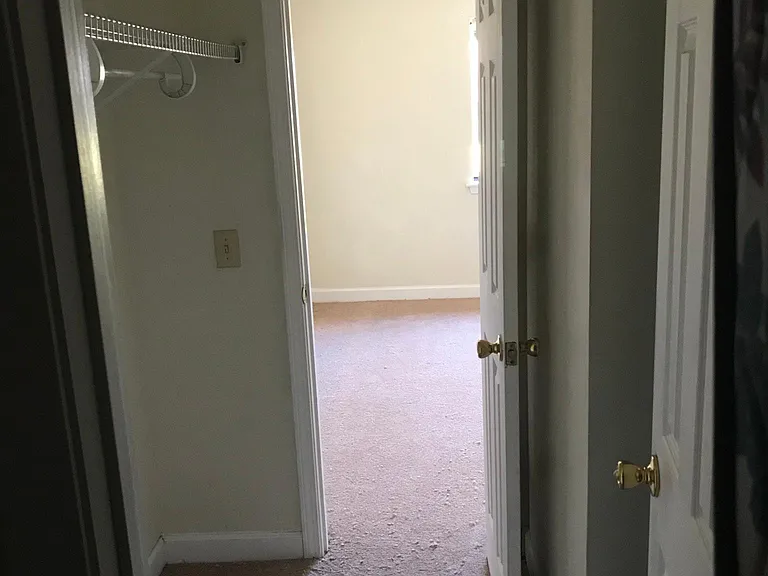 419 Old Manor Rd #419 — Photo 8