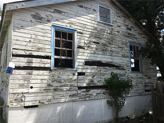 3rd image of 6521 Lafaye St