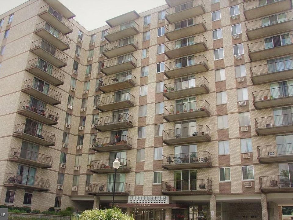 1st image of 3245 Rio Dr APT 702