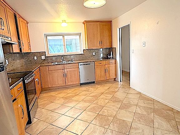3rd image of 1270 42nd Ave #1268